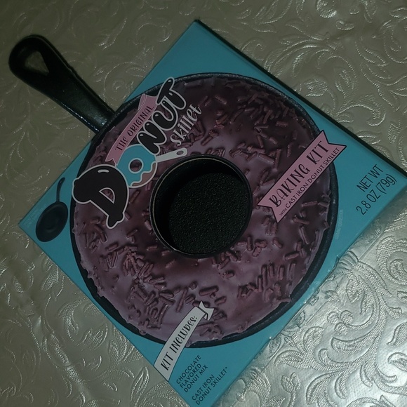 Brand new baking donut kit - Picture 3 of 4